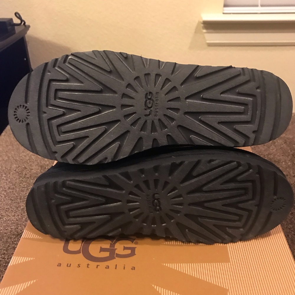 Authentic Ugg - image 6